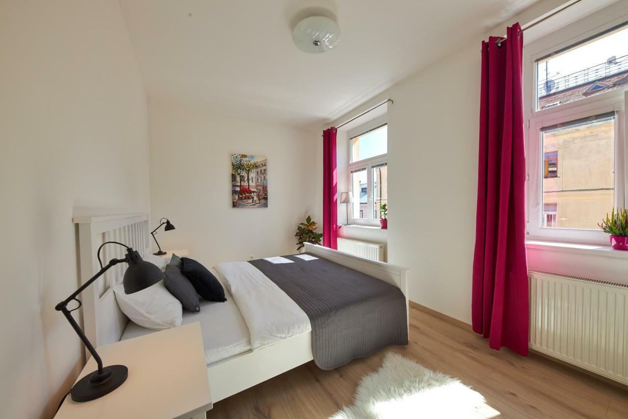 Le Monde Apartment Bratislava - Amazing 5Bdr In Downtown Luaran gambar