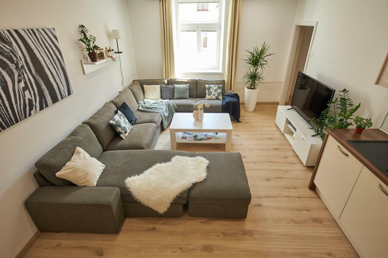 Le Monde Apartment Bratislava - Amazing 5Bdr In Downtown Luaran gambar