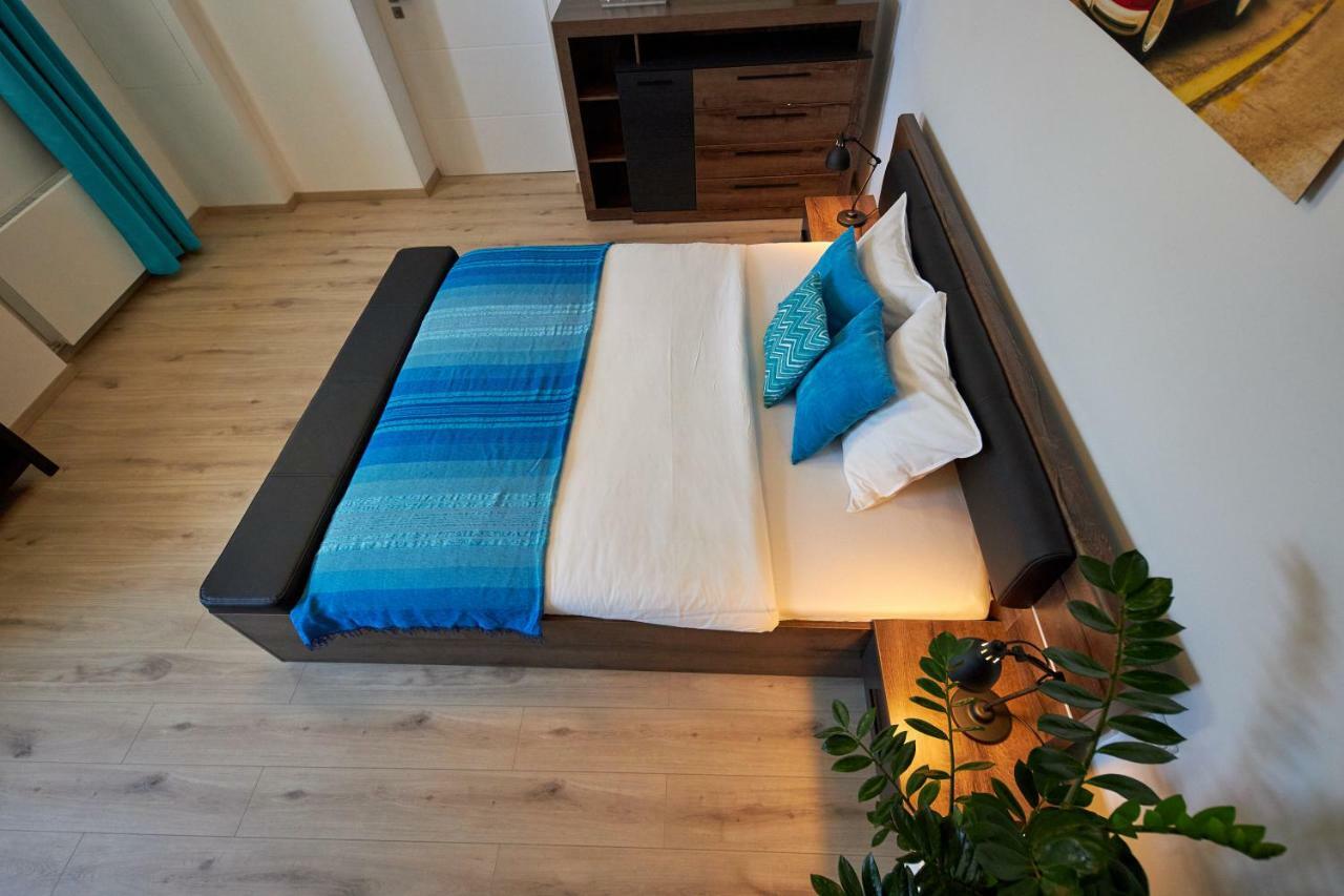 Le Monde Apartment Bratislava - Amazing 5Bdr In Downtown Luaran gambar