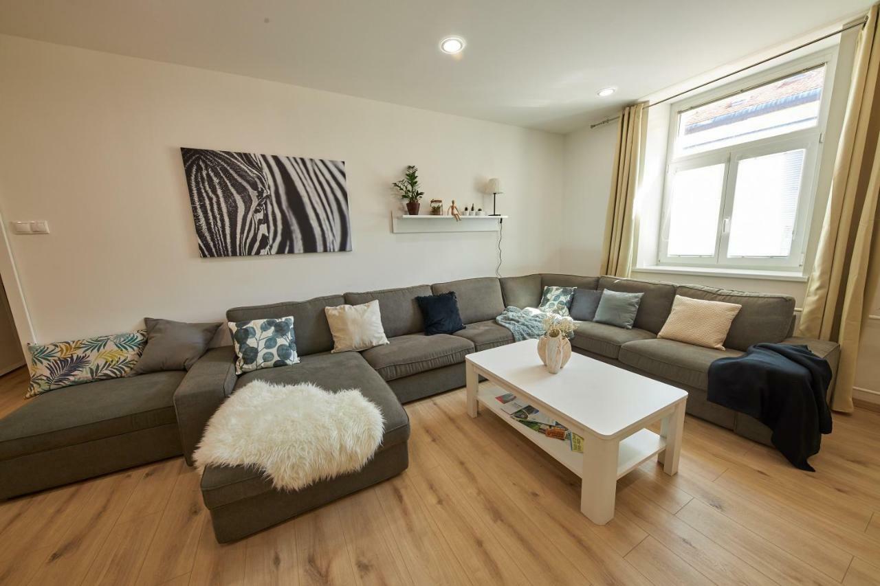 Le Monde Apartment Bratislava - Amazing 5Bdr In Downtown Luaran gambar